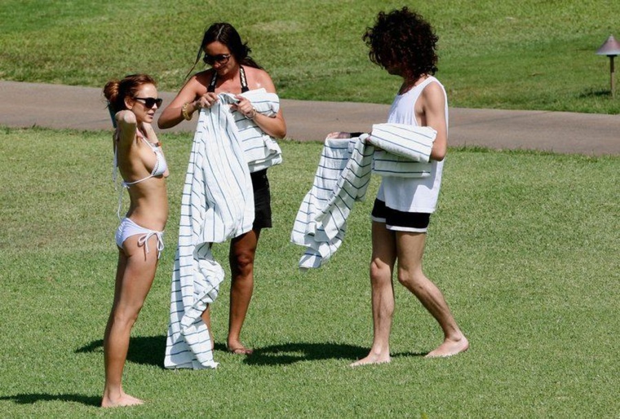 Celeb Lindsay Lohan Bikini Pics