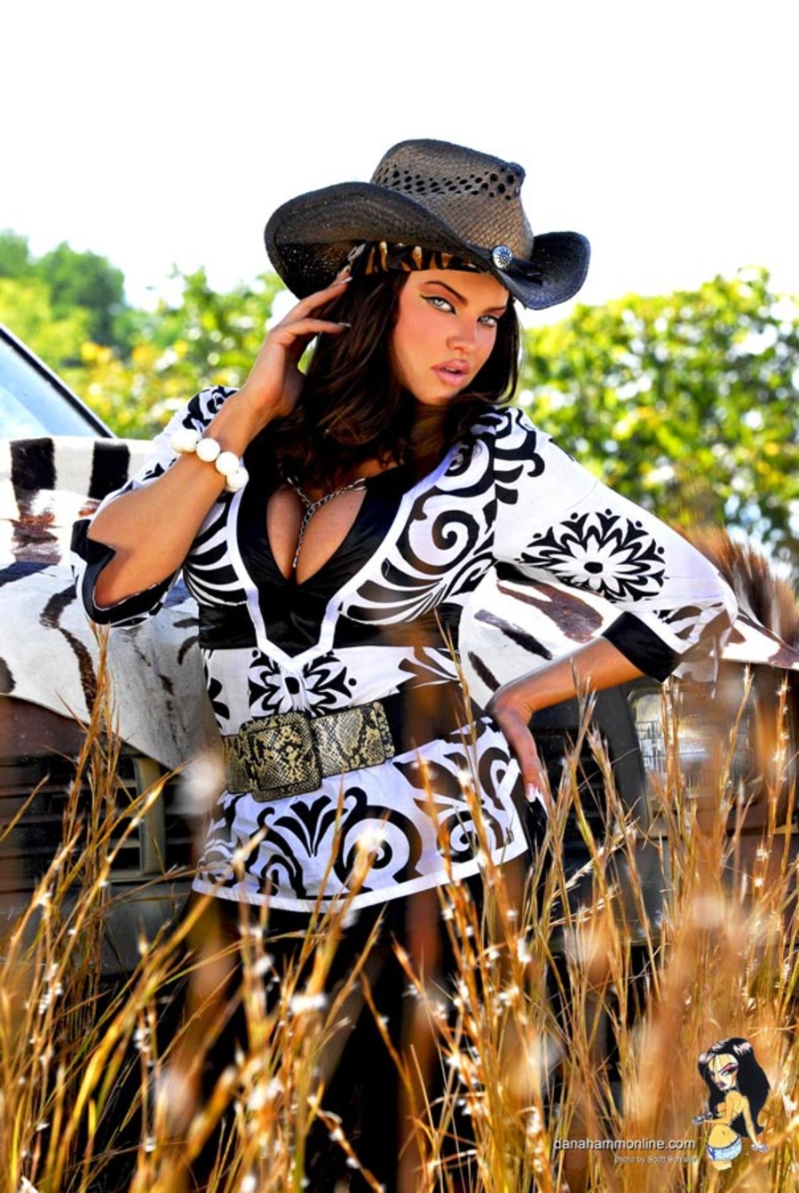 Dana Hamm Safari