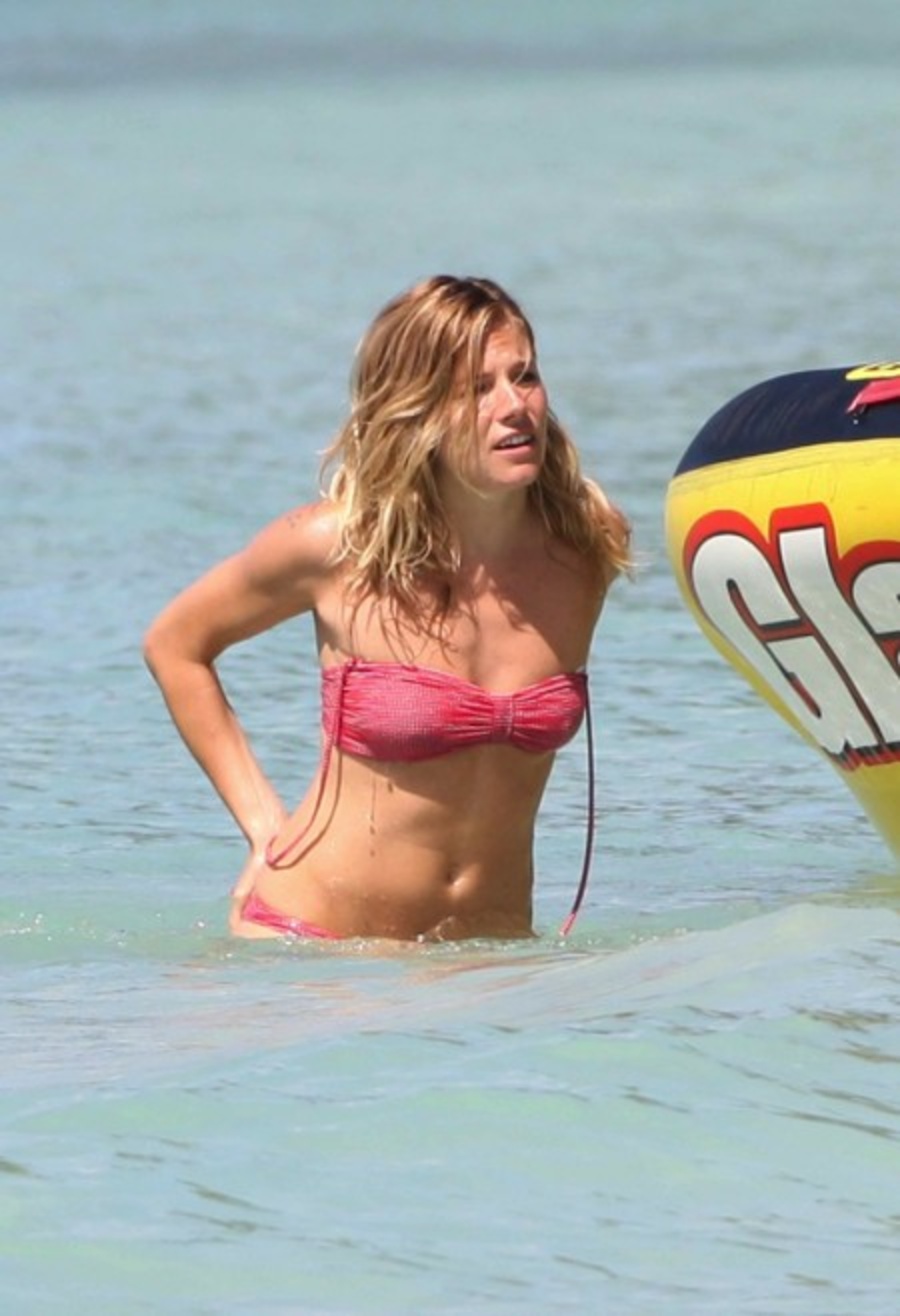 Sienna Miller Bikini Pics