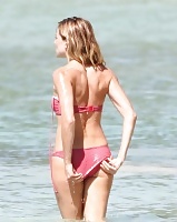Sienna Miller Bikini Pics